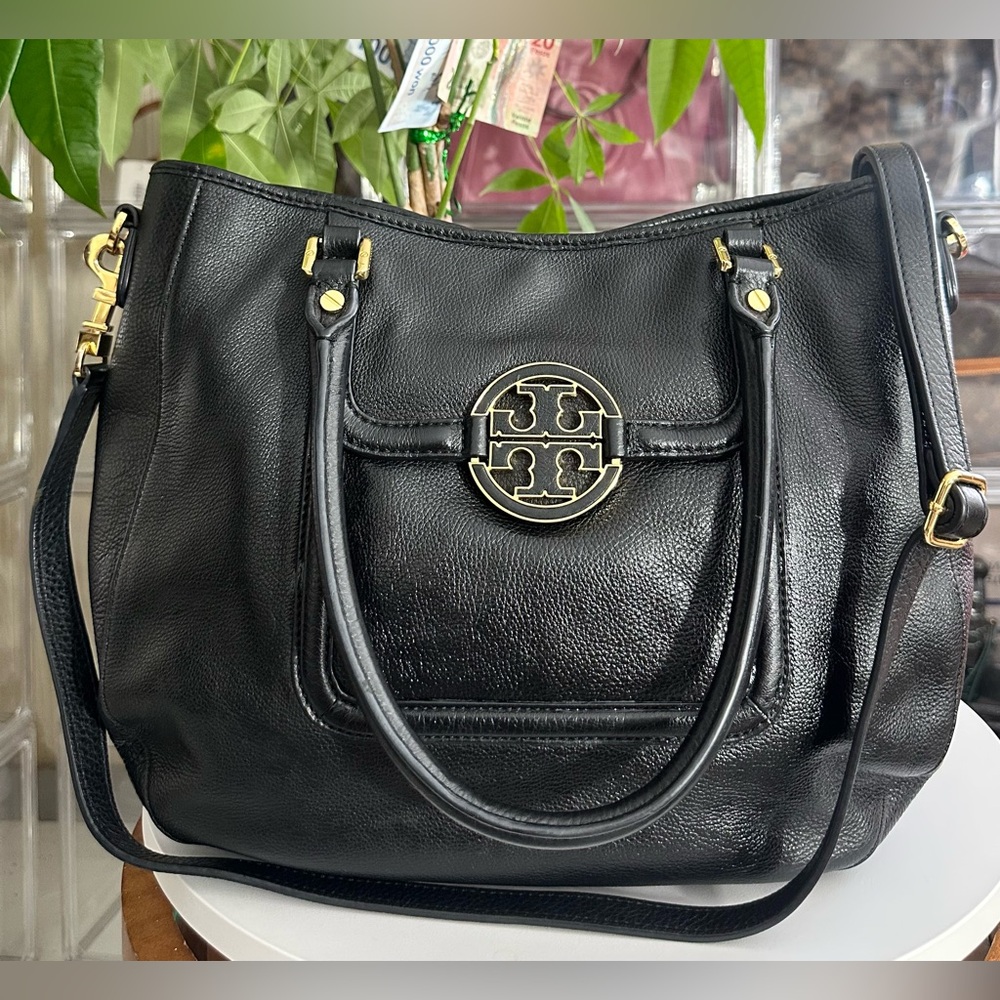 Tory Burch Black Leather Shoulder Bag